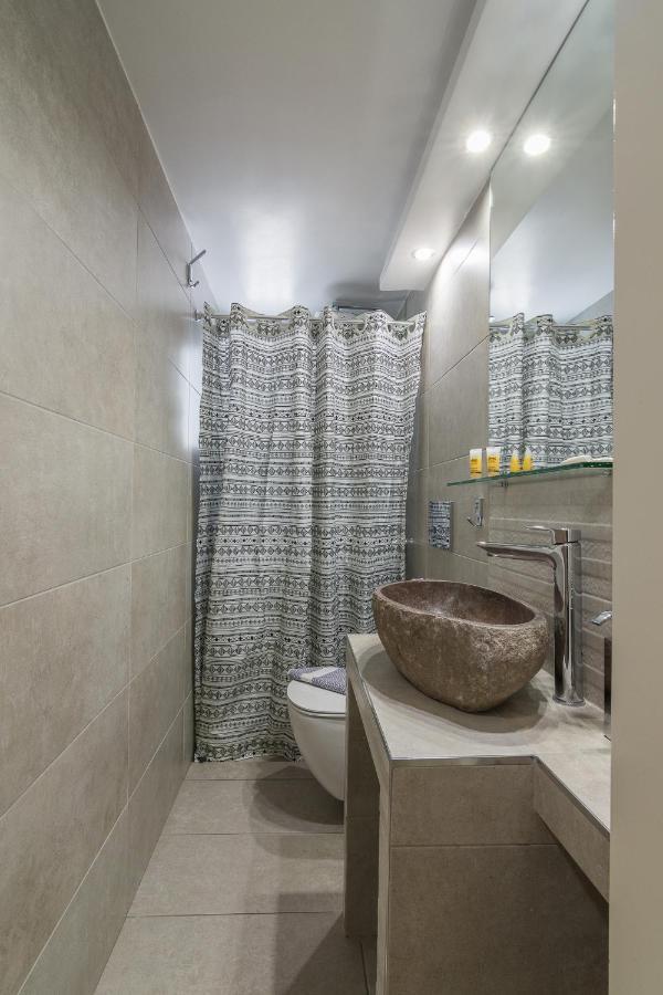 Beautiful And Spacious Apartment In Pagrati Athen Eksteriør billede